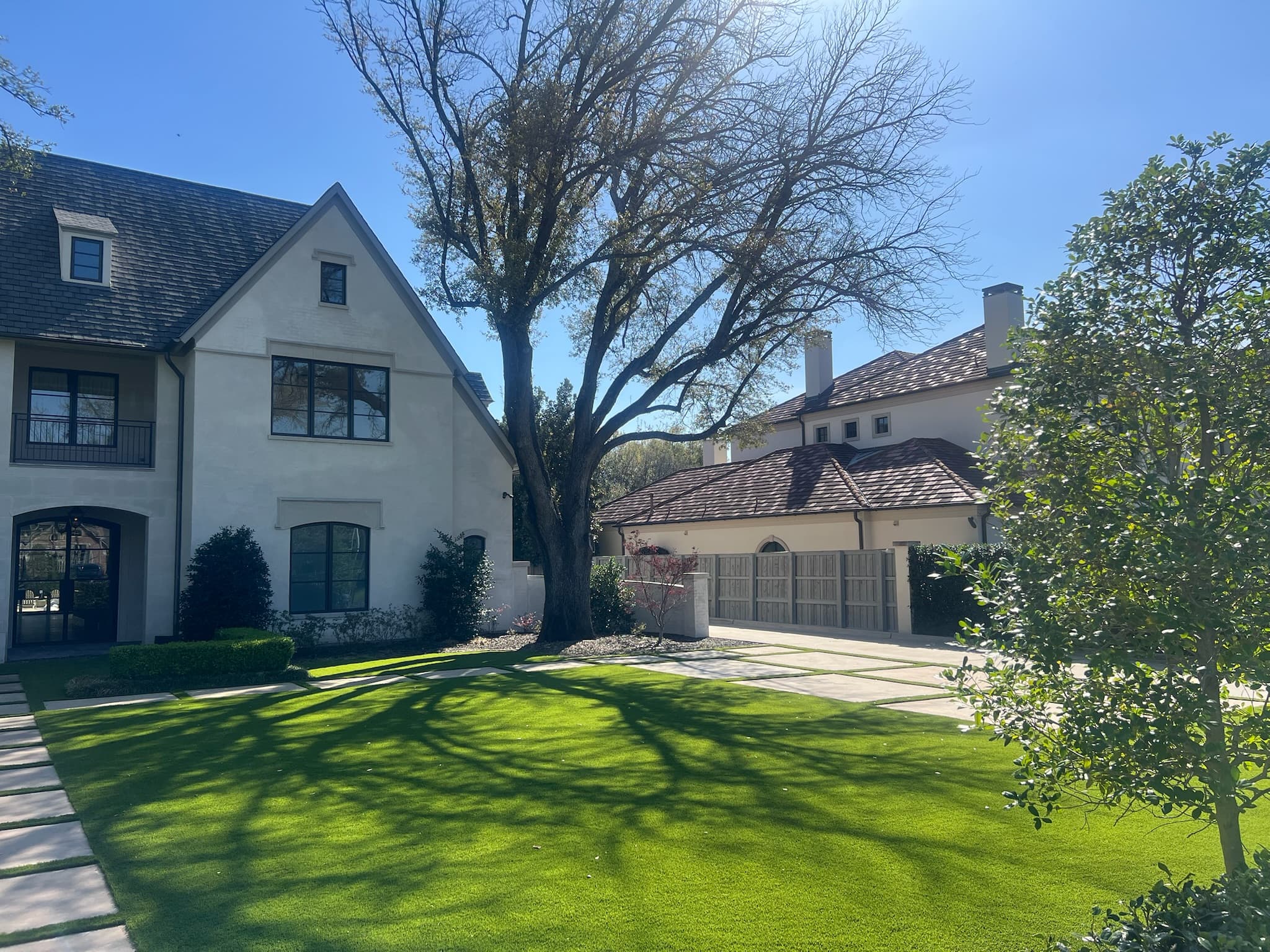 Backyard putting green installation Houston