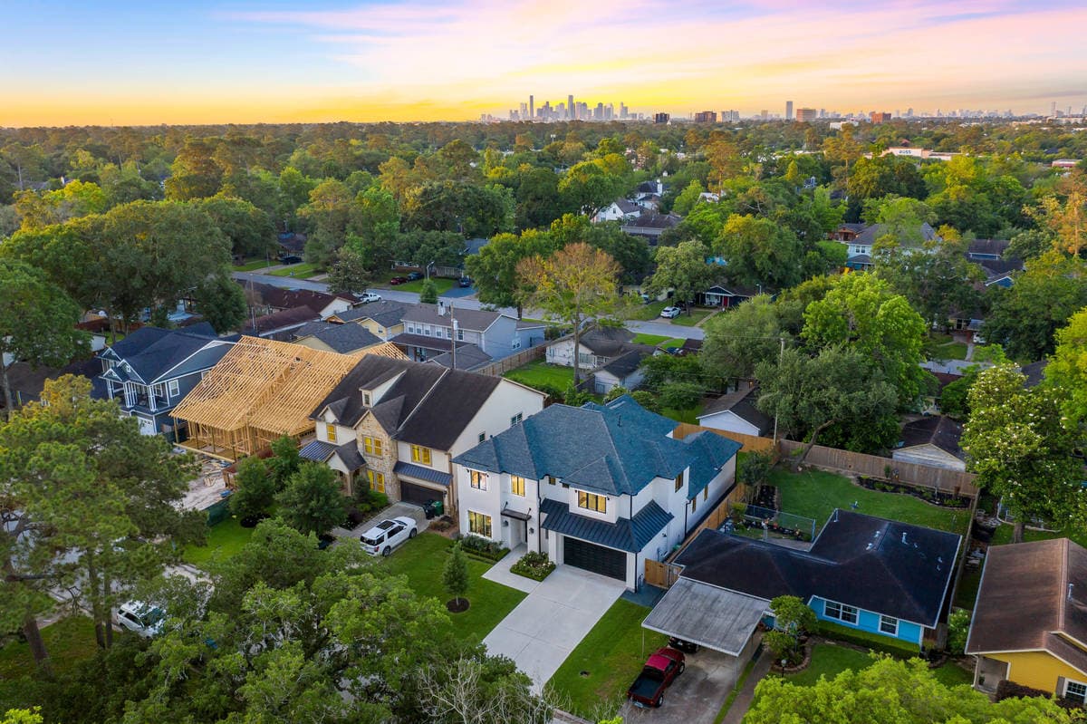 Artificial turf installation in Garden Oaks, Houston