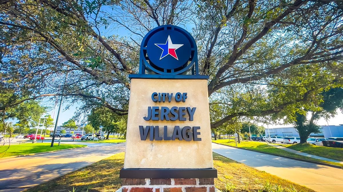 Artificial turf installation in Jersey Village, TX