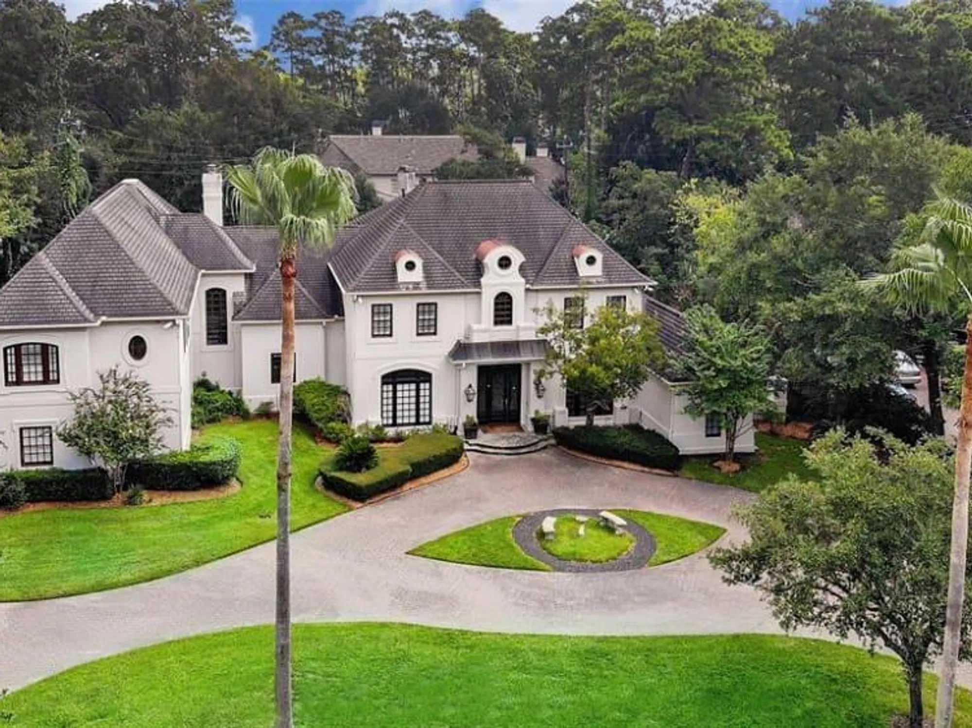 Artificial turf installation in Piney Point Village, TX