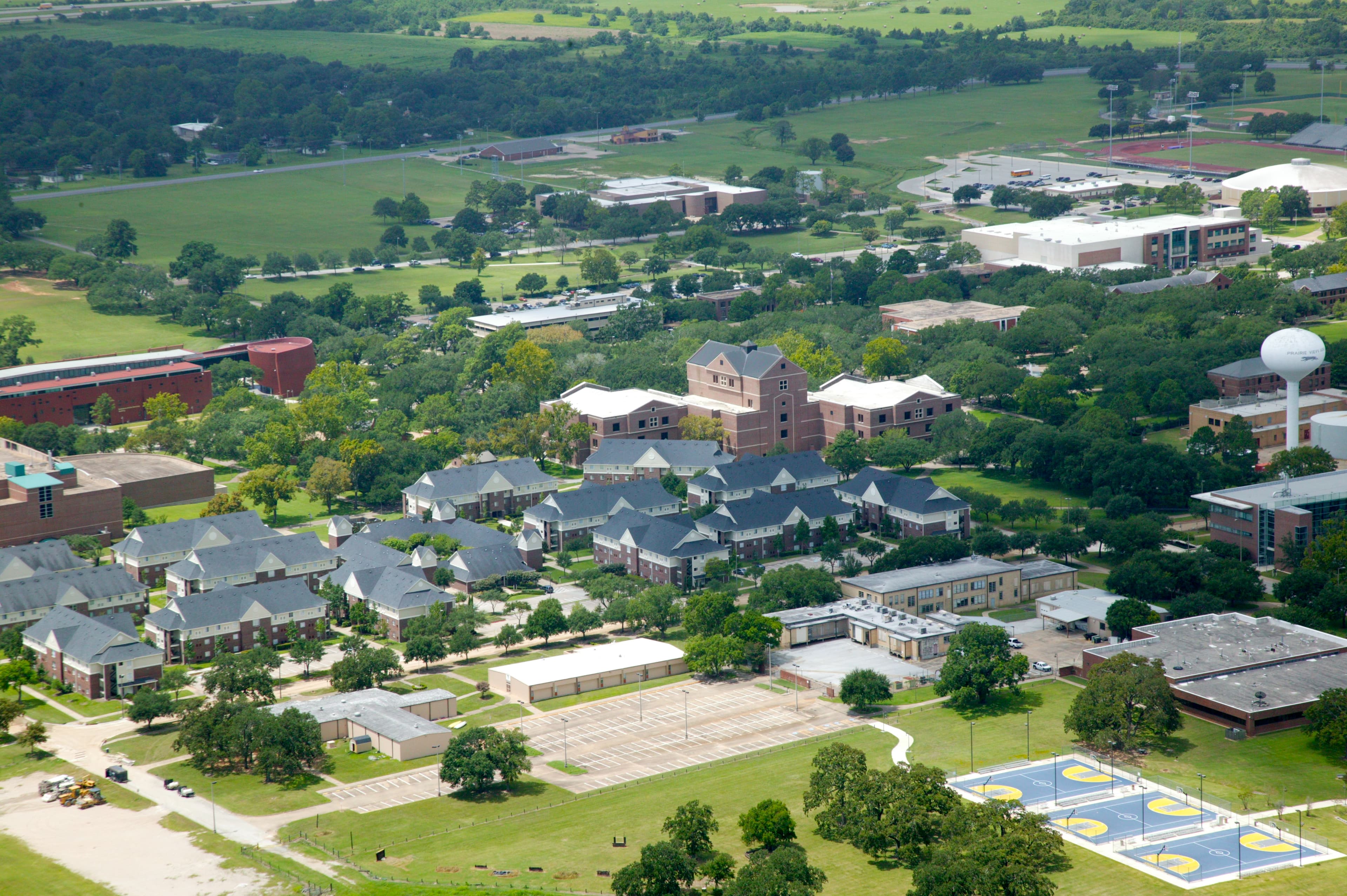 Artificial turf installation in Prairie View, TX